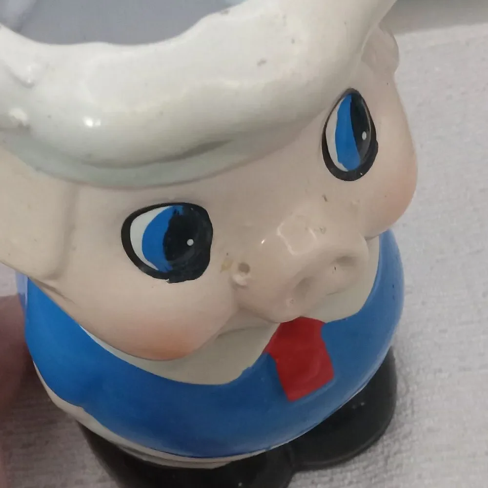 Unbranded novelty cartoonish